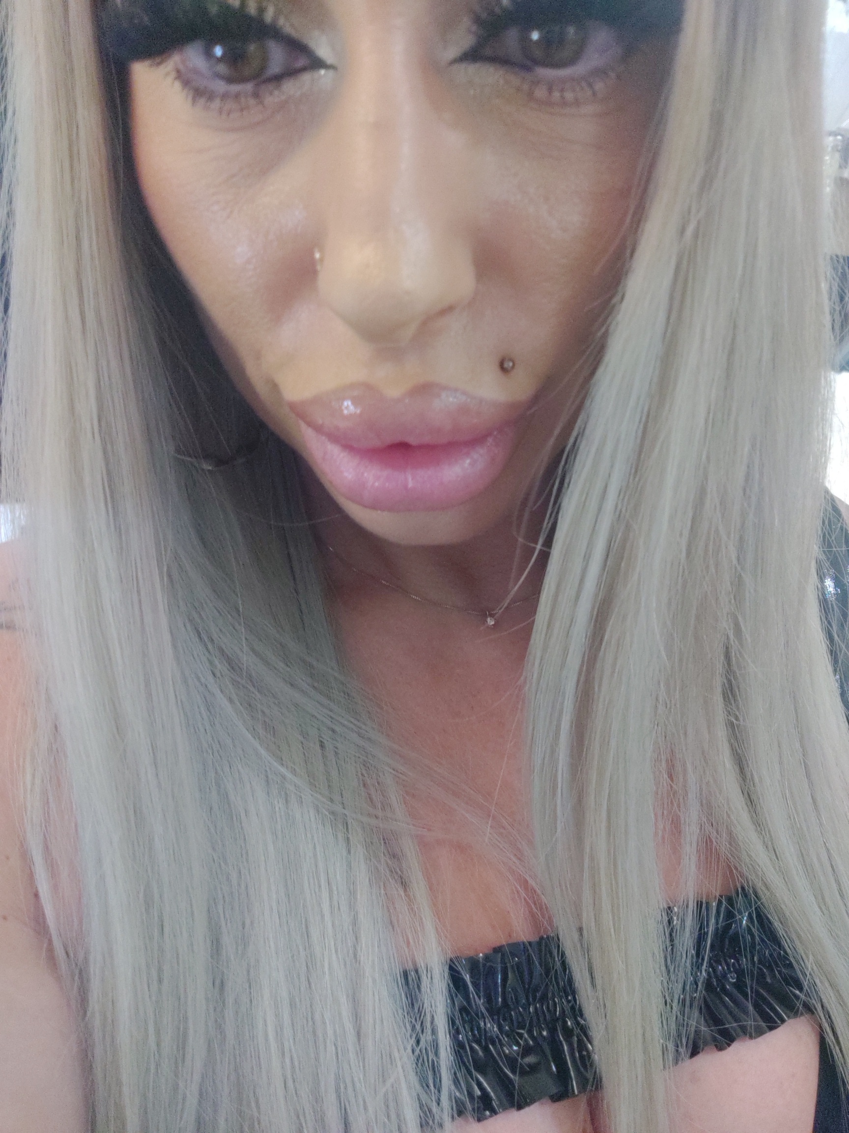 BlondeDelya69 photo 4