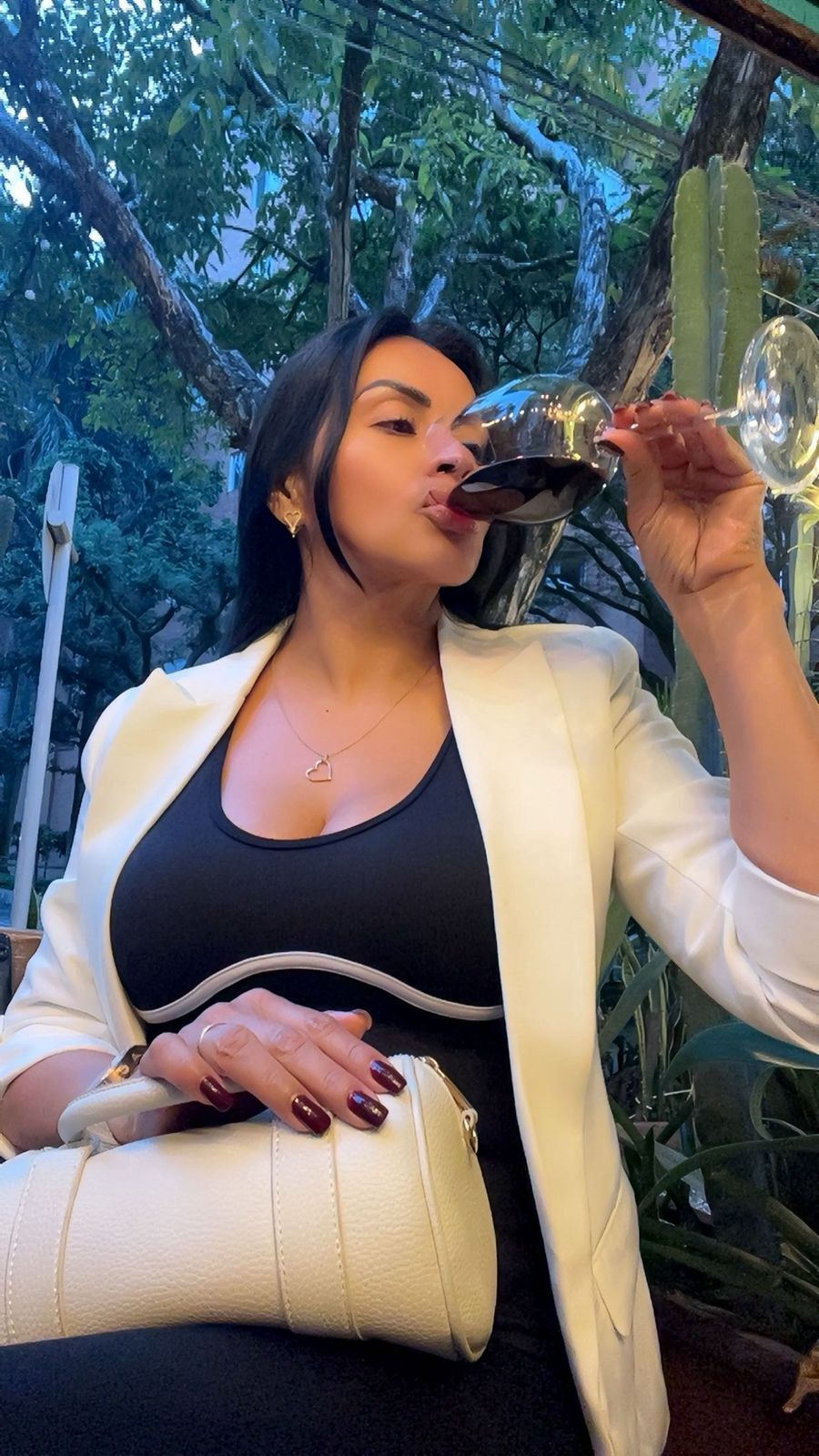 bellarossex from Jerkmate