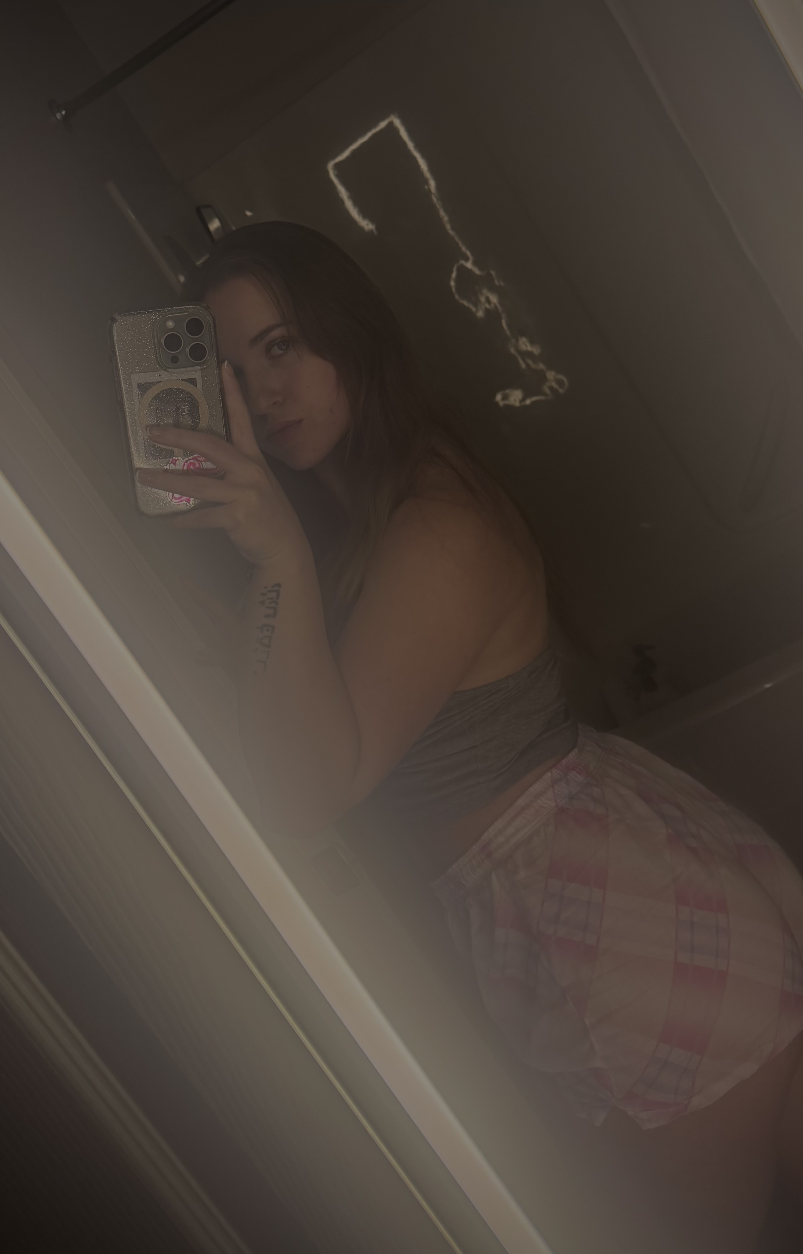 raelynnwhitee from Jerkmate