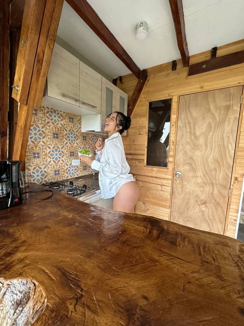 valeriavoss25 from Jerkmate