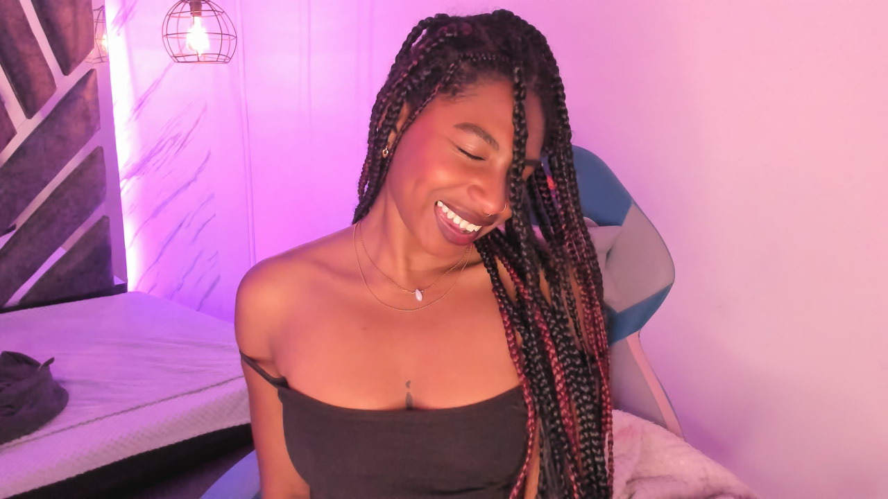 queenperla from Jerkmate