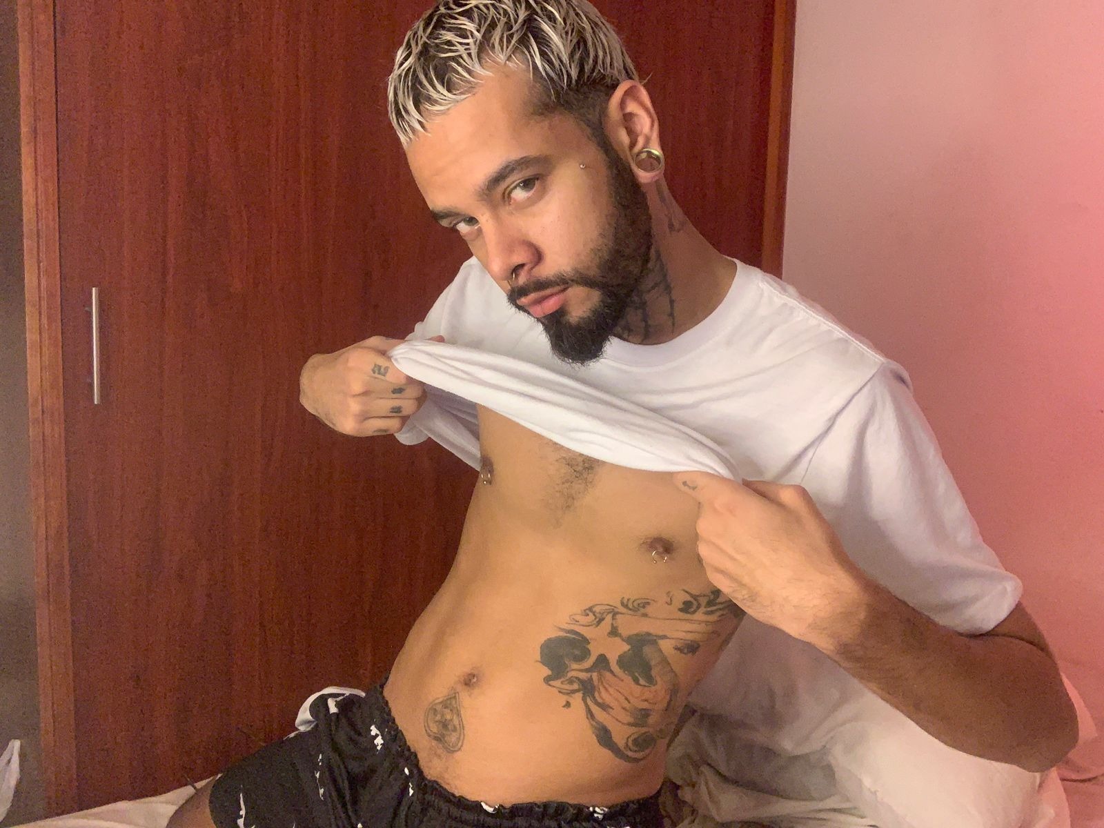 salomonnextd00r from Jerkmate