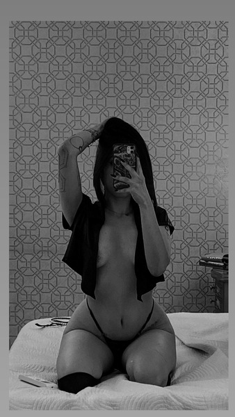 leilaaivy from Jerkmate