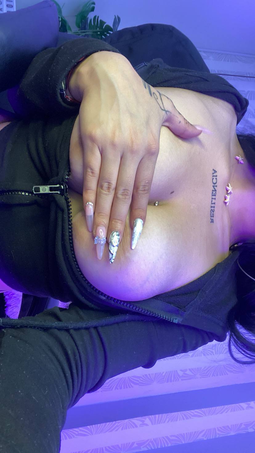 courtnnymaison from Jerkmate