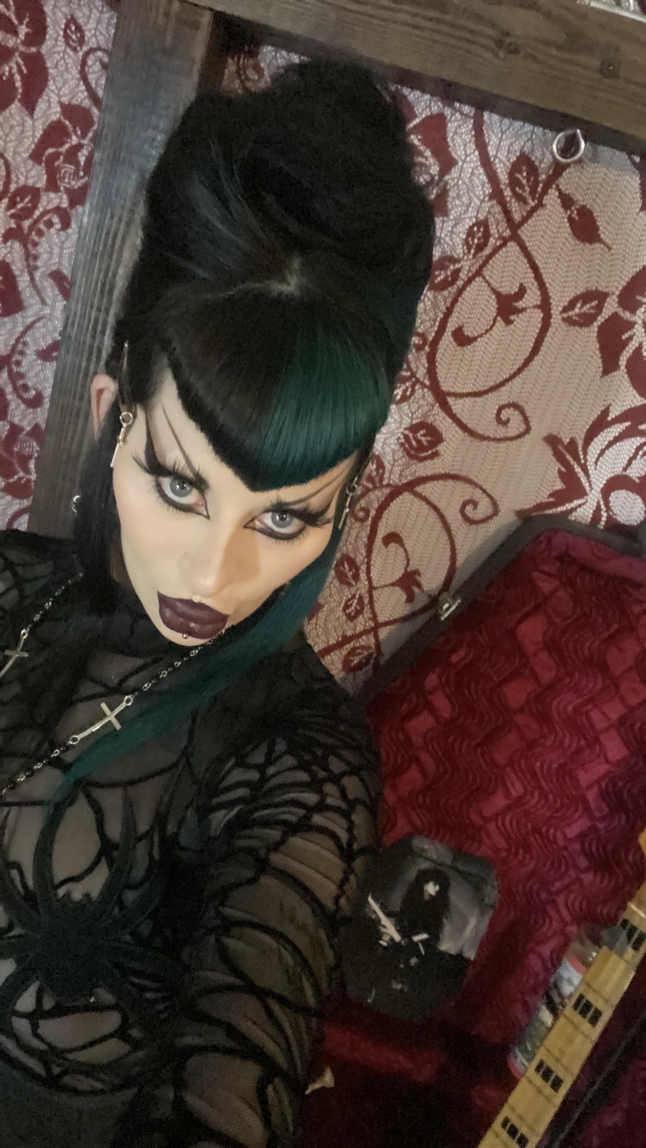 mistress_elurasavage from Jerkmate