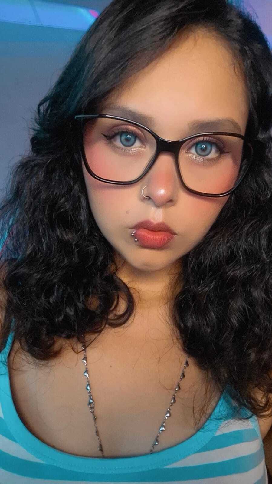 Miss_kitty18 picture 5