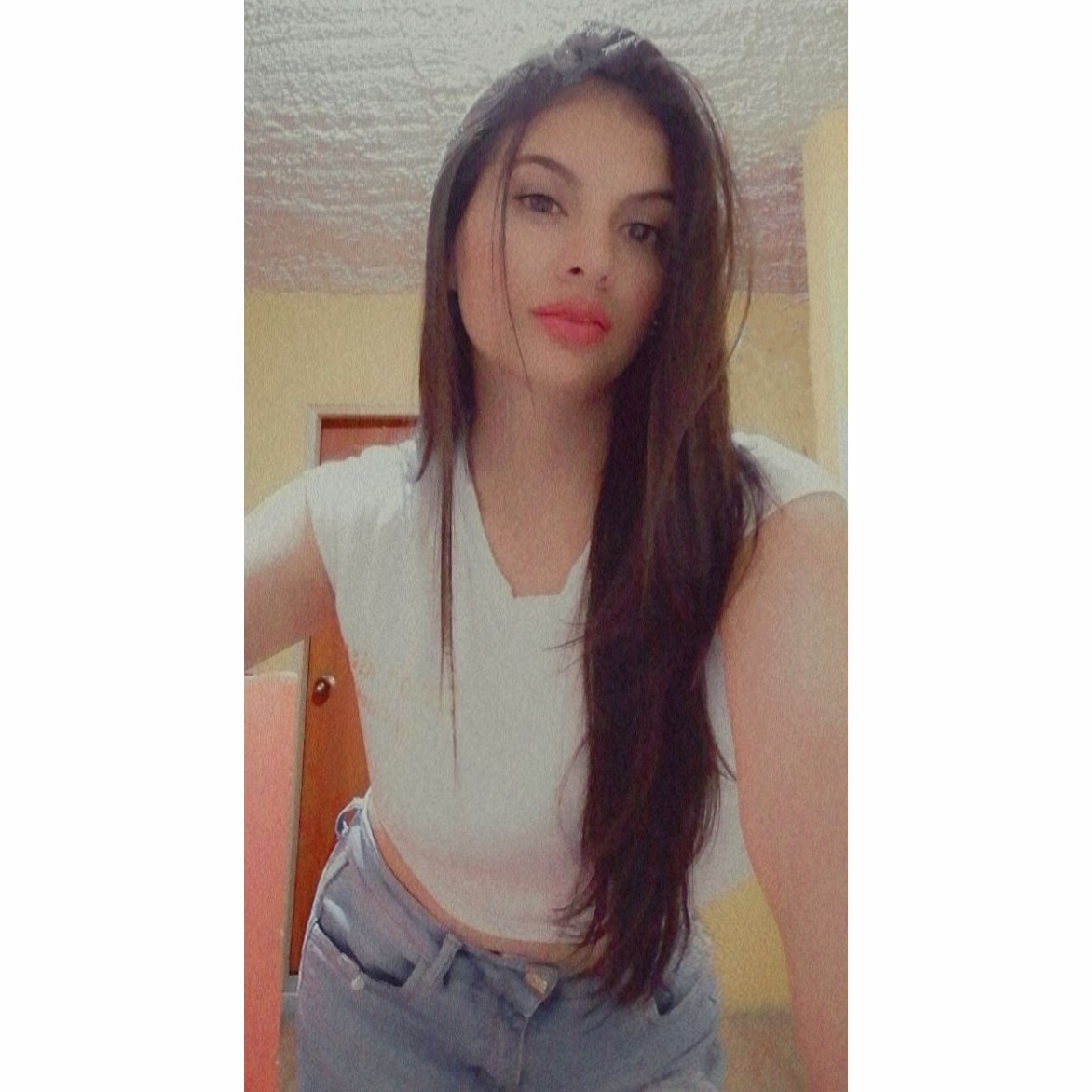 Abril_Foxxx_Squirt