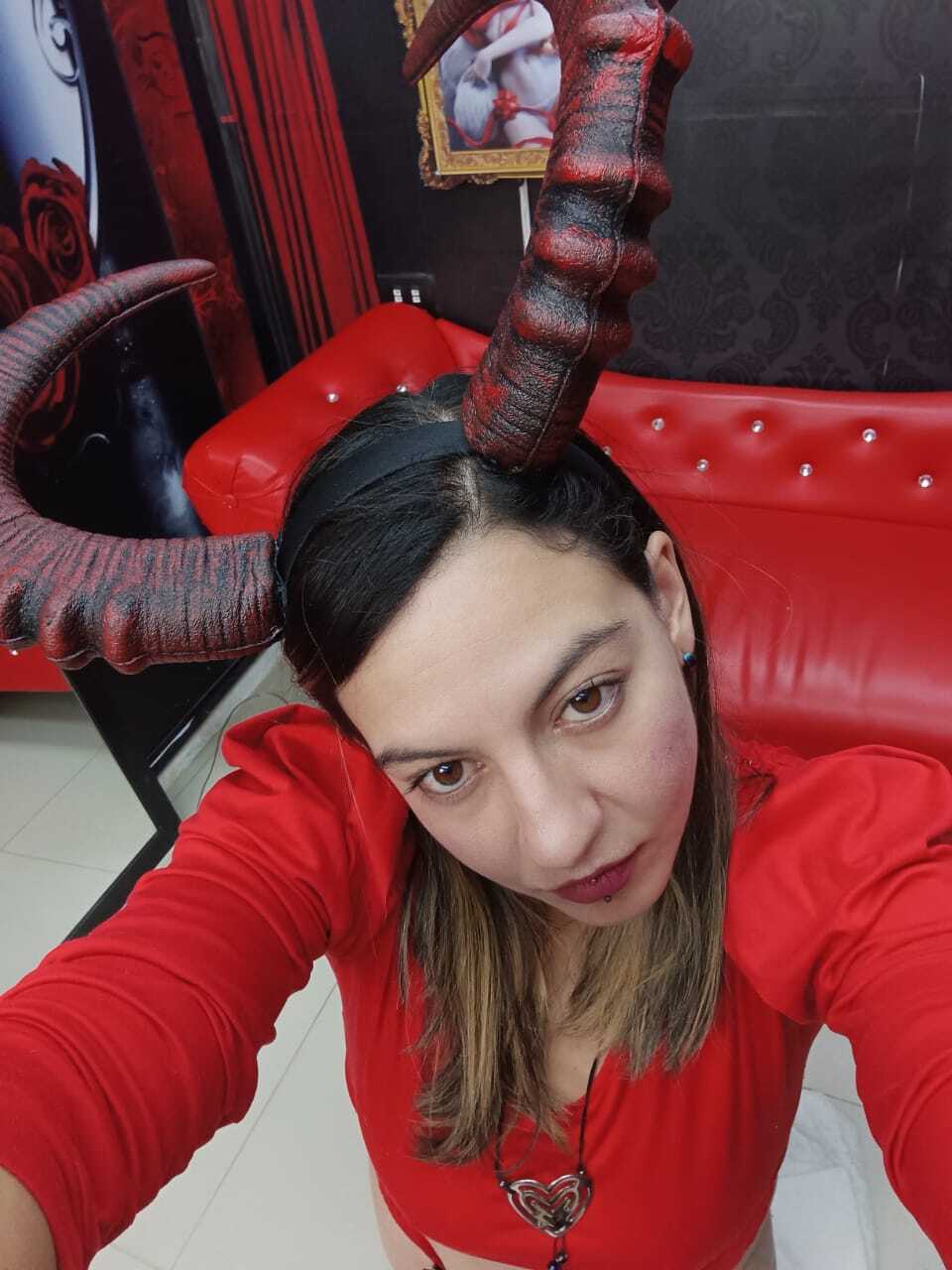 arianasommers from Jerkmate