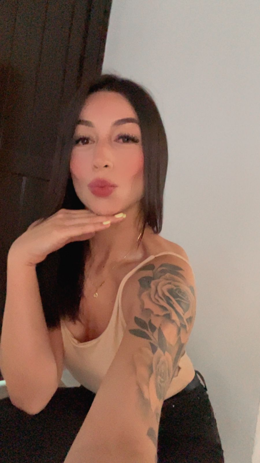 saritaflowers from Jerkmate