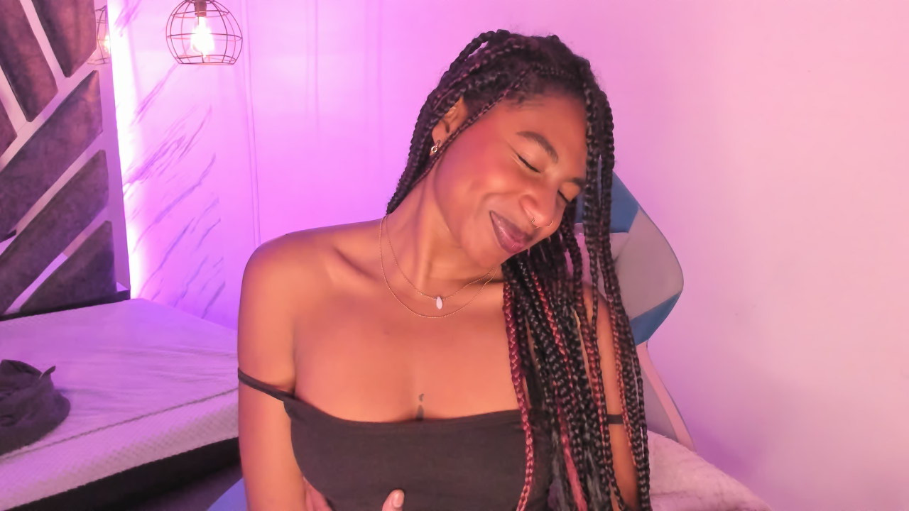 queenperla from Jerkmate