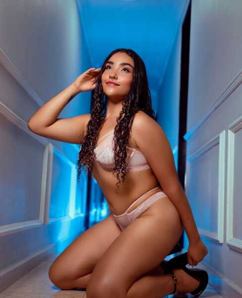 kellyphillips from Jerkmate