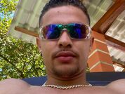 Chat Live with Juan7777  22 year old Amateur Cam Girl from Colombia Photo