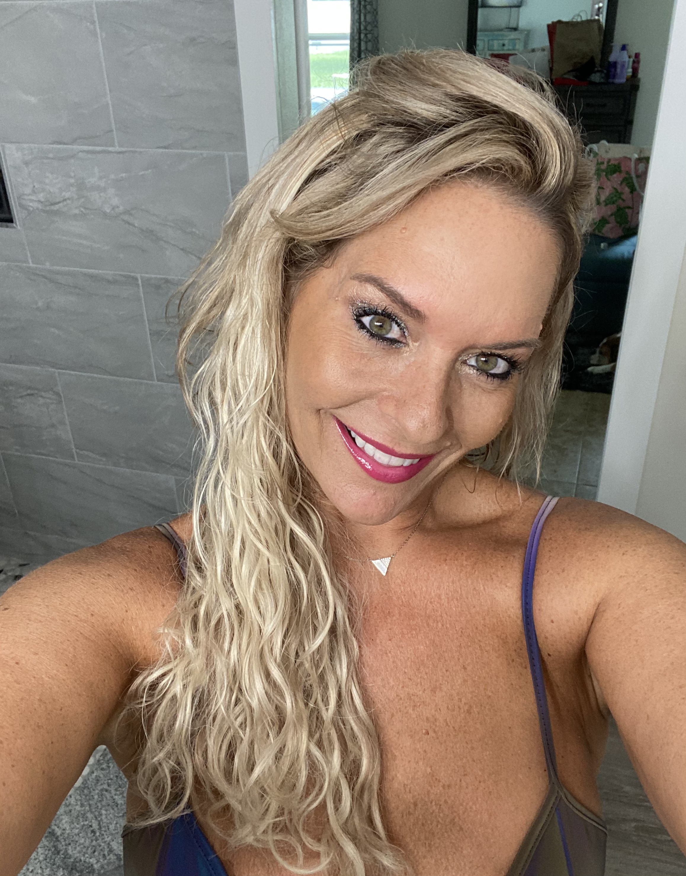 AnniLoveXXX