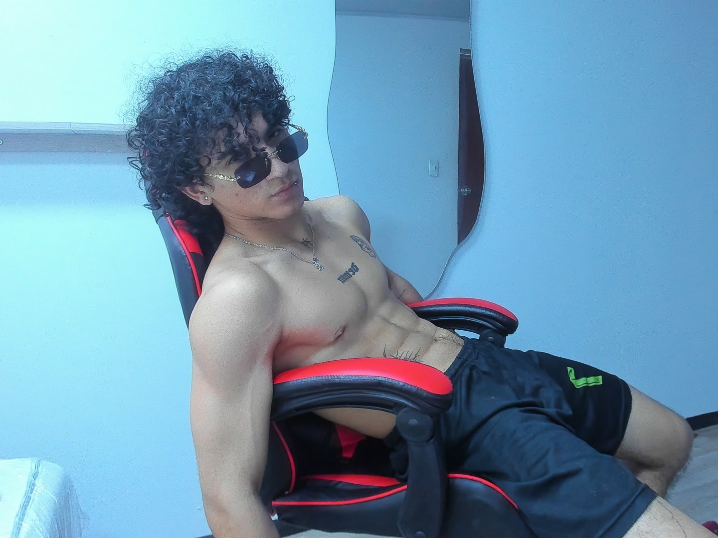 jackestaylor from Jerkmate