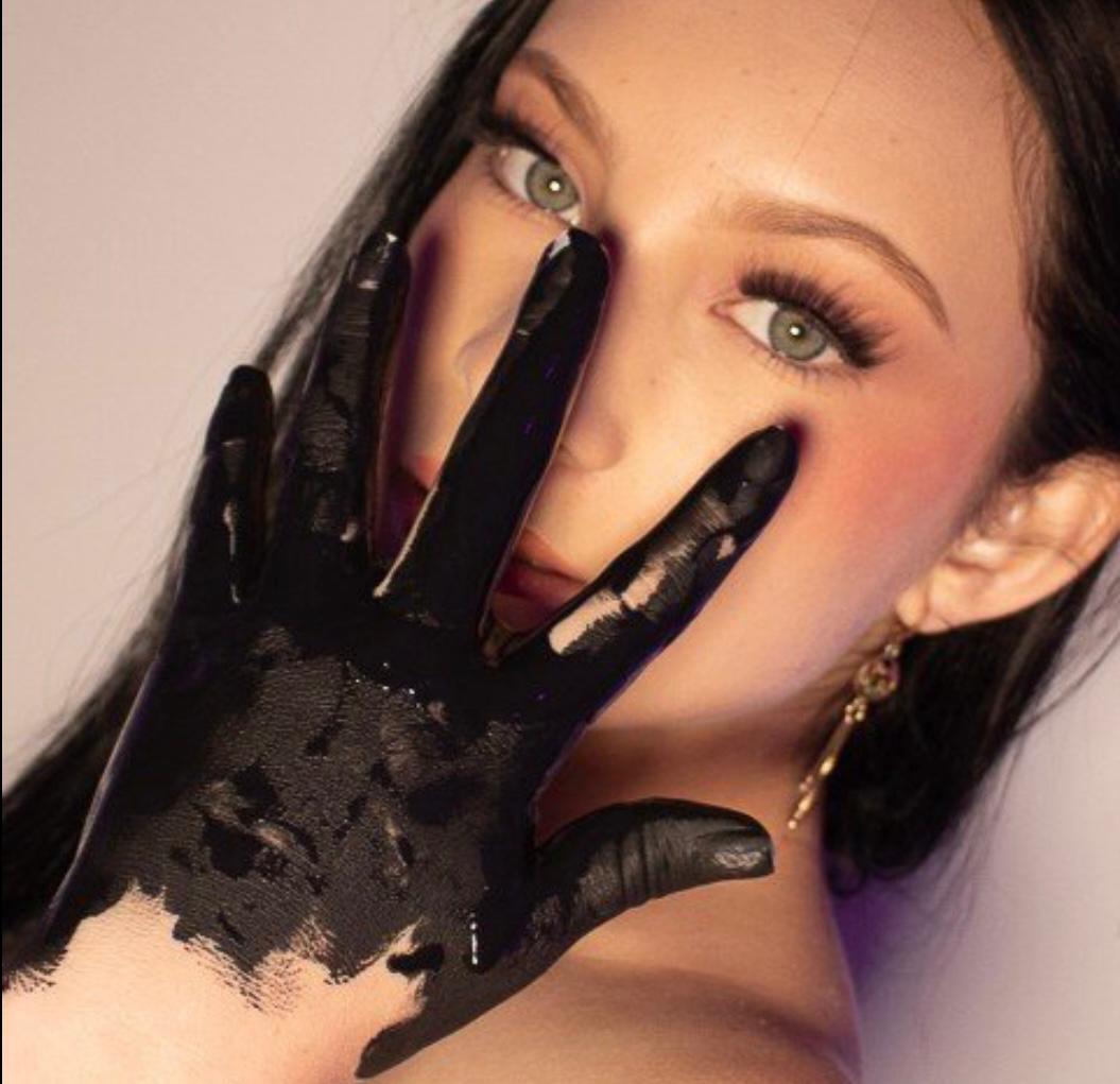 cloeweiss from Jerkmate