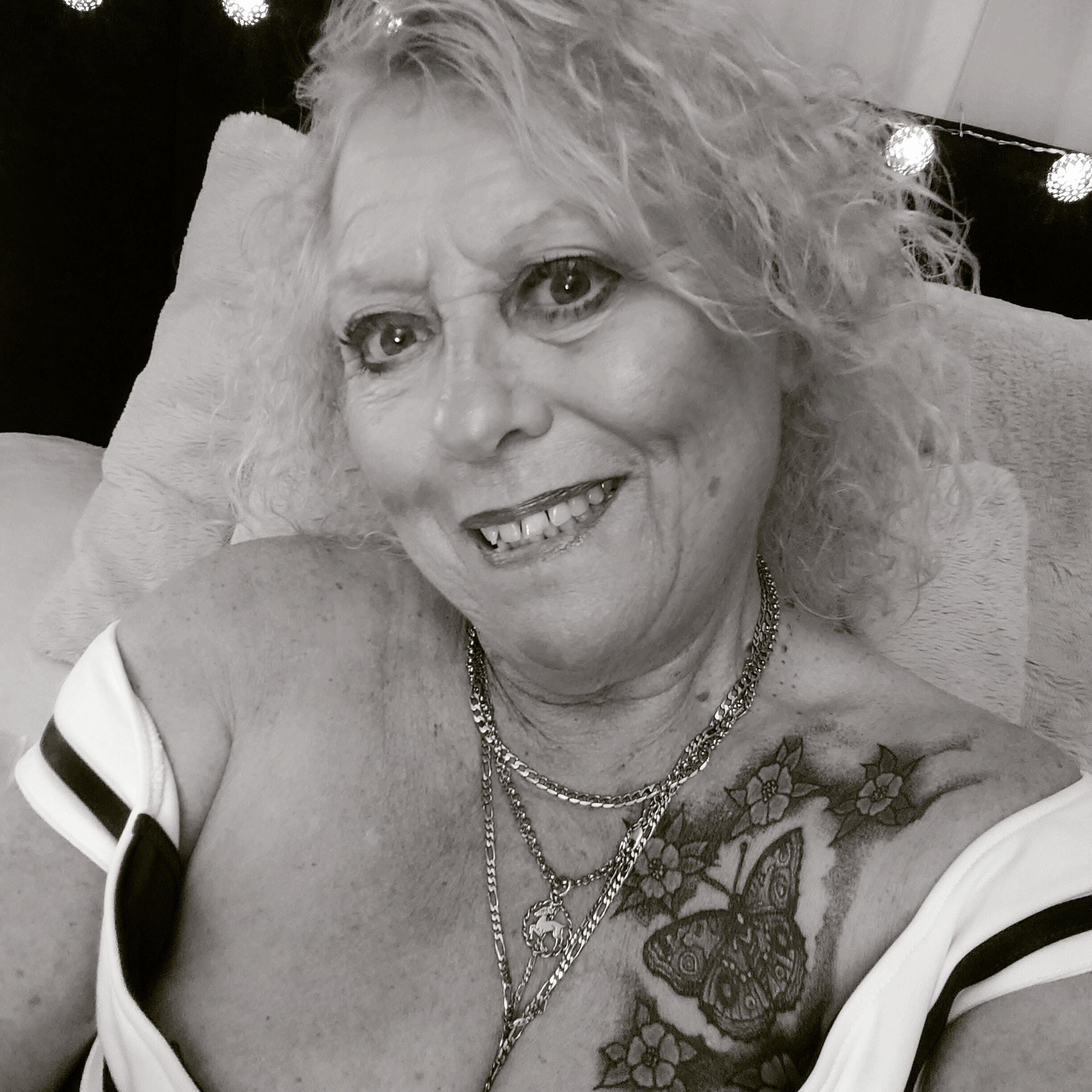 XoXMandyXoX picture 7