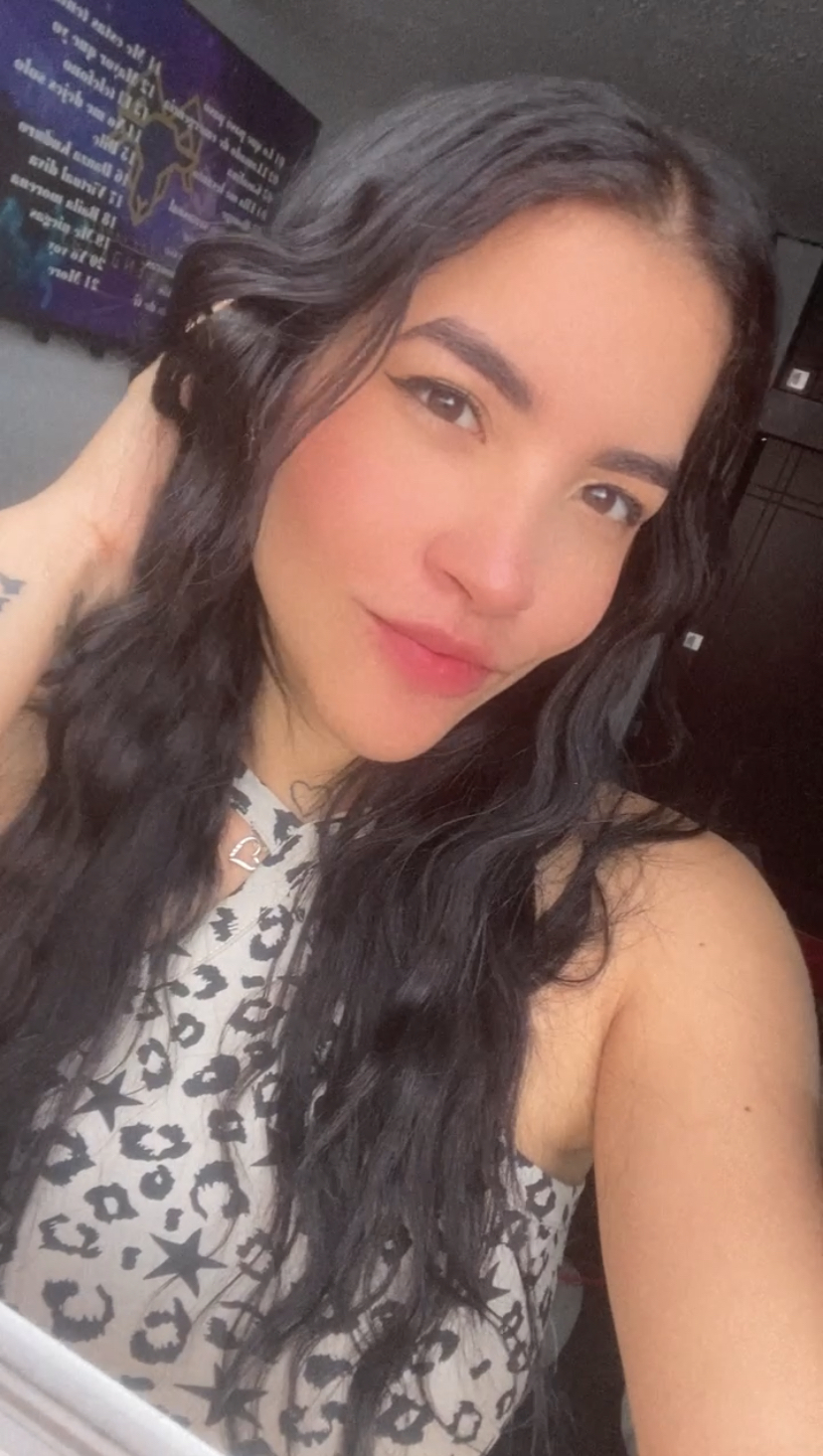 daniellapic from Jerkmate