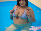 Chat Live with Cherry_blooms26  25 year old Amateur Cam Girl from Colombia Photo