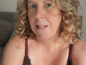 curlyblonde22 photo