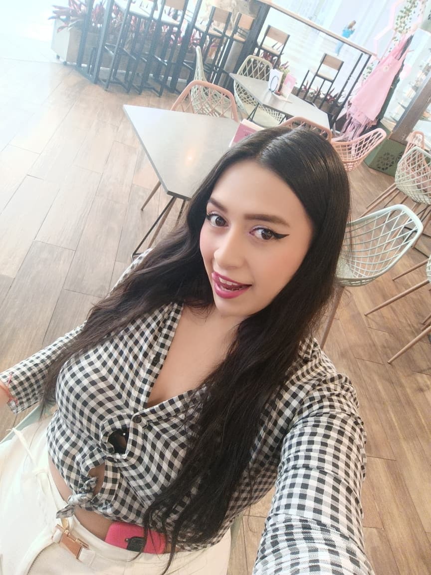 AlondraGomez19