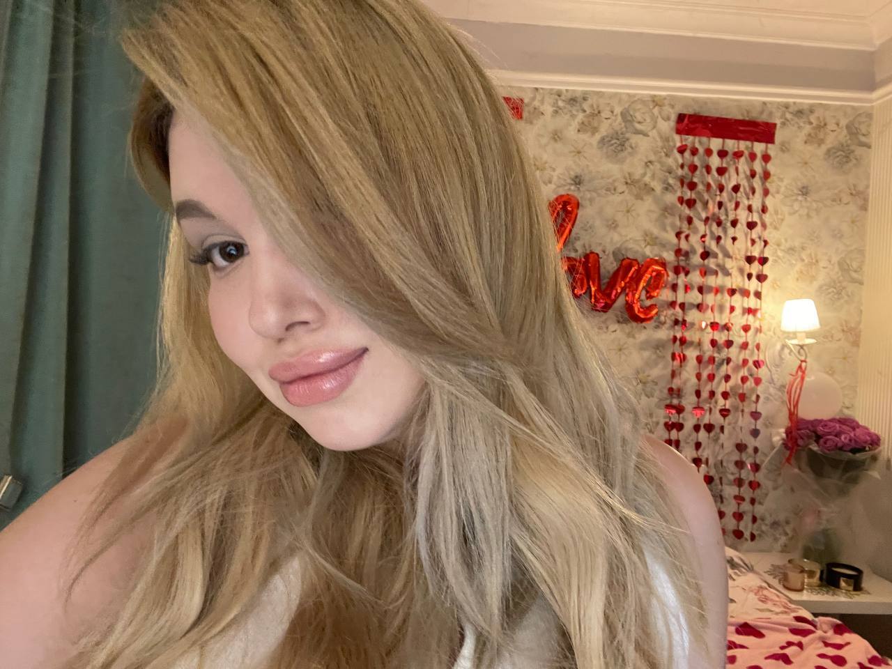 emily_cutie from Jerkmate