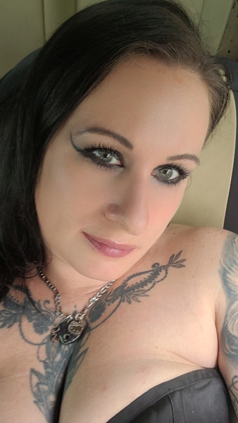 gothicraven from Jerkmate