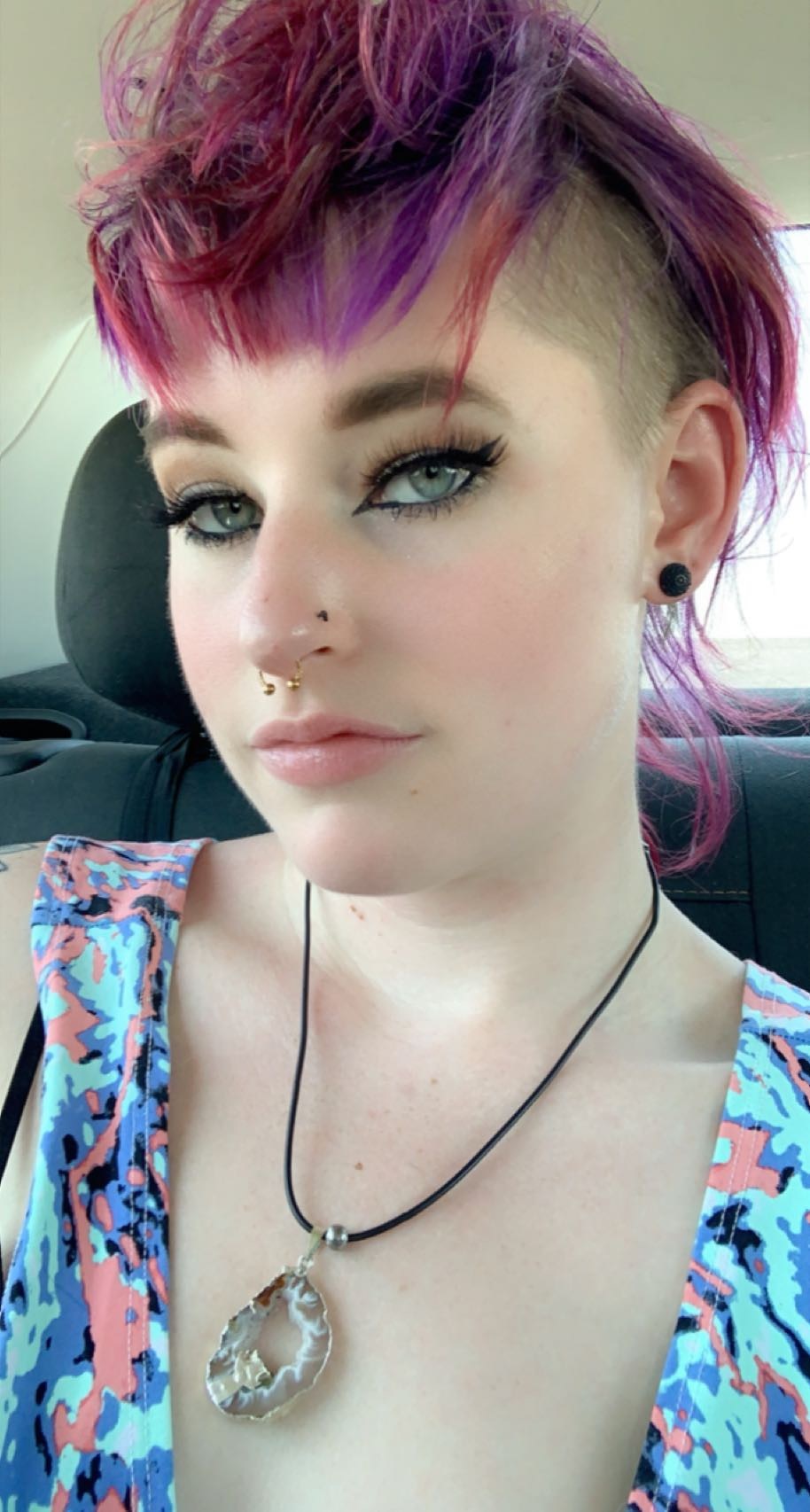 genderqueergoddess from Jerkmate