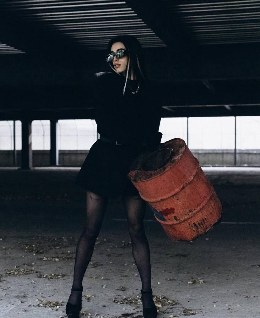 evamelnik from Jerkmate