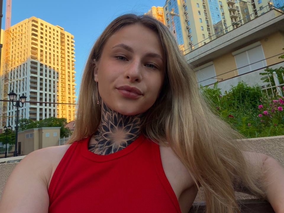 HotBlondy00 picture 1