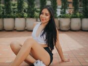 LauraSquirterr Live Cam  18yr old Hispanic Black Webcam Model from Colombia Photo
