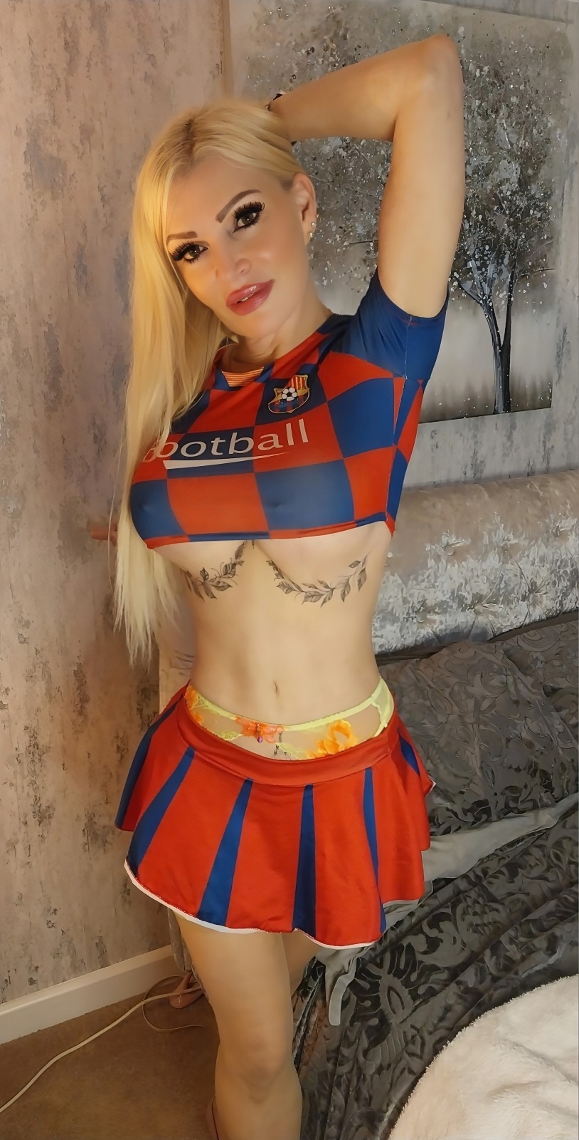 honeybeeuk from Jerkmate