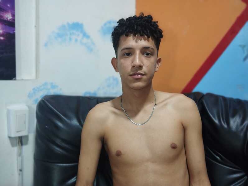camilorueda from Jerkmate
