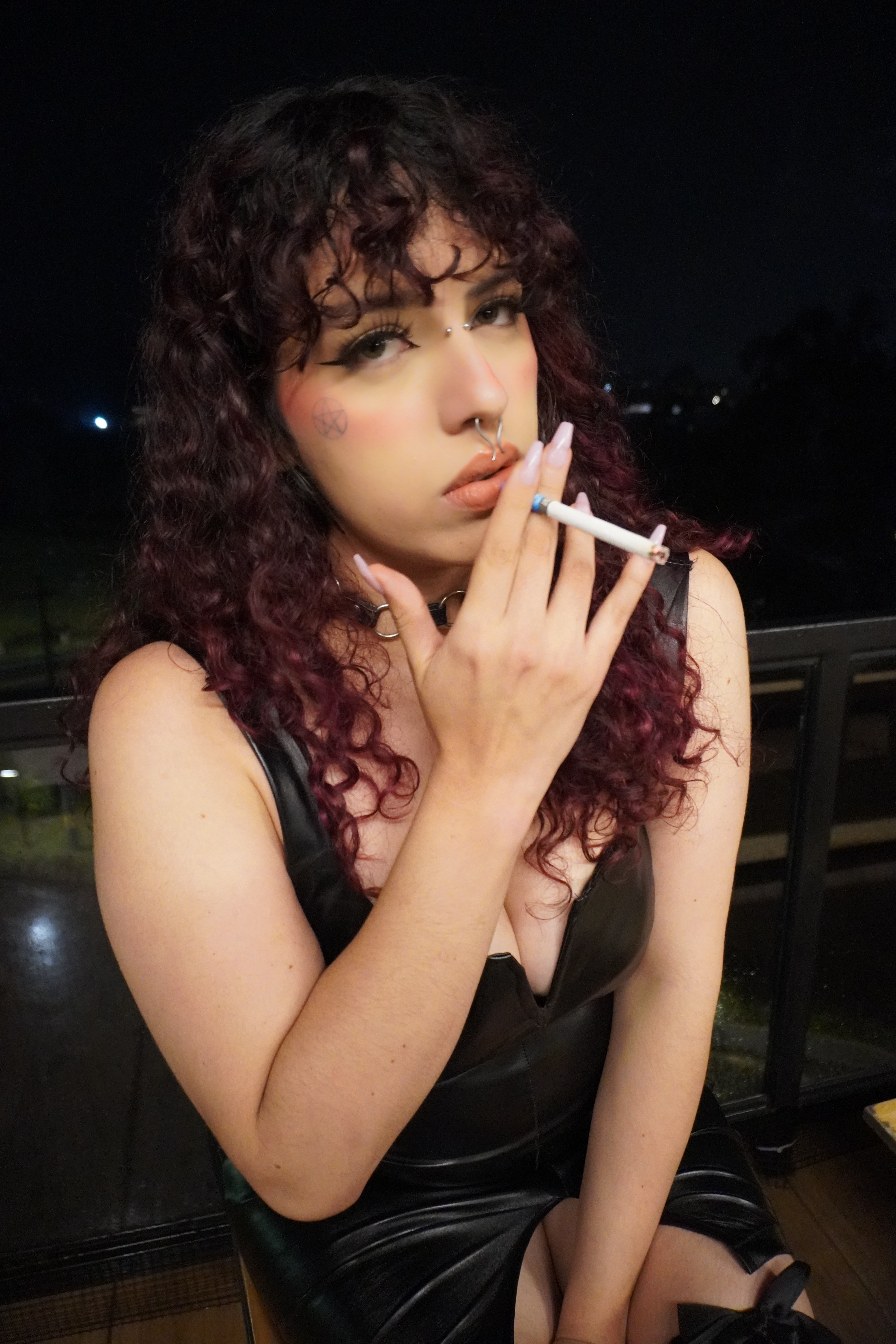 eliflores from Jerkmate
