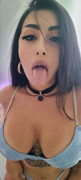 alenakeys from Jerkmate