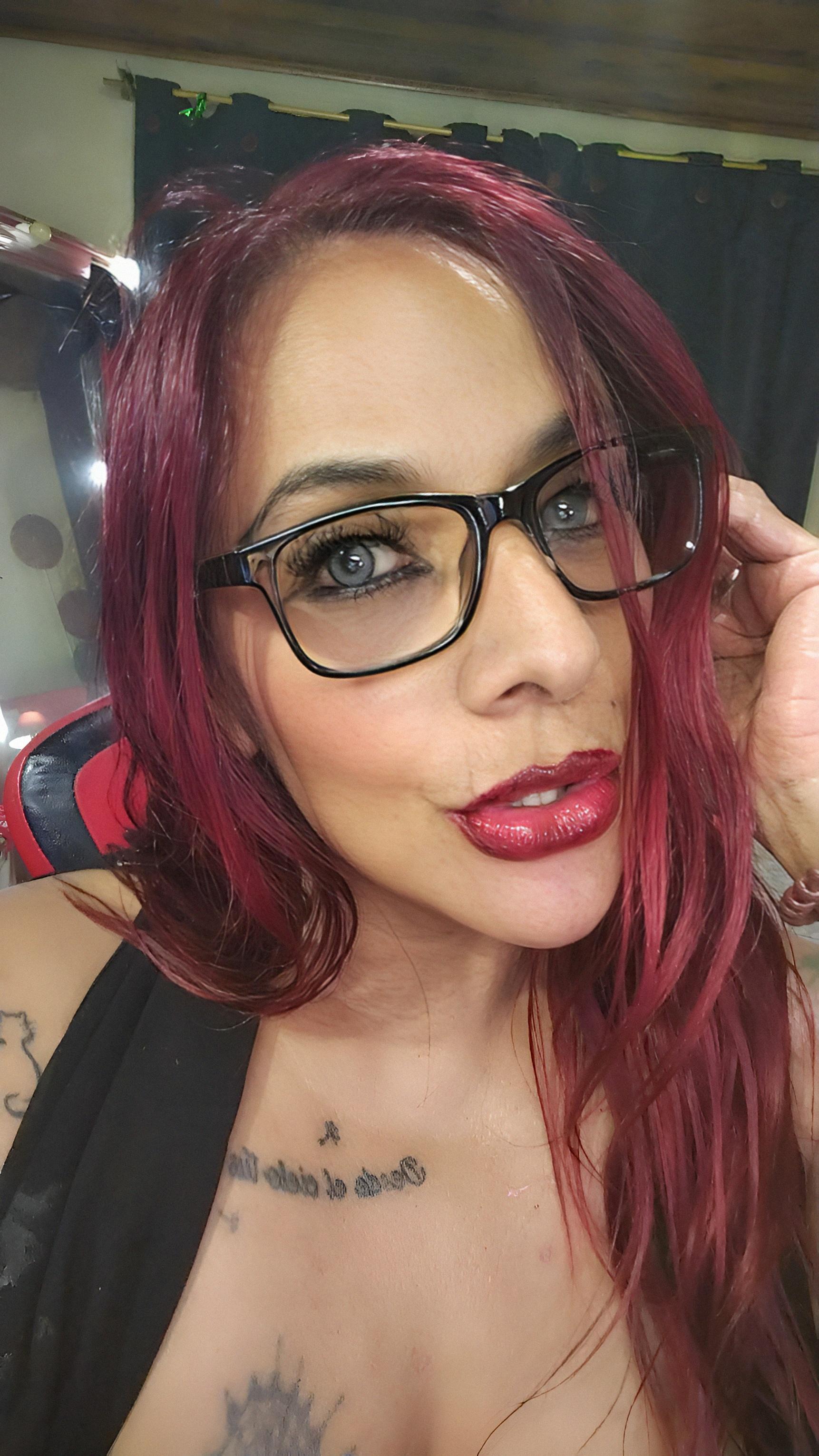 sharysquirttits from Jerkmate