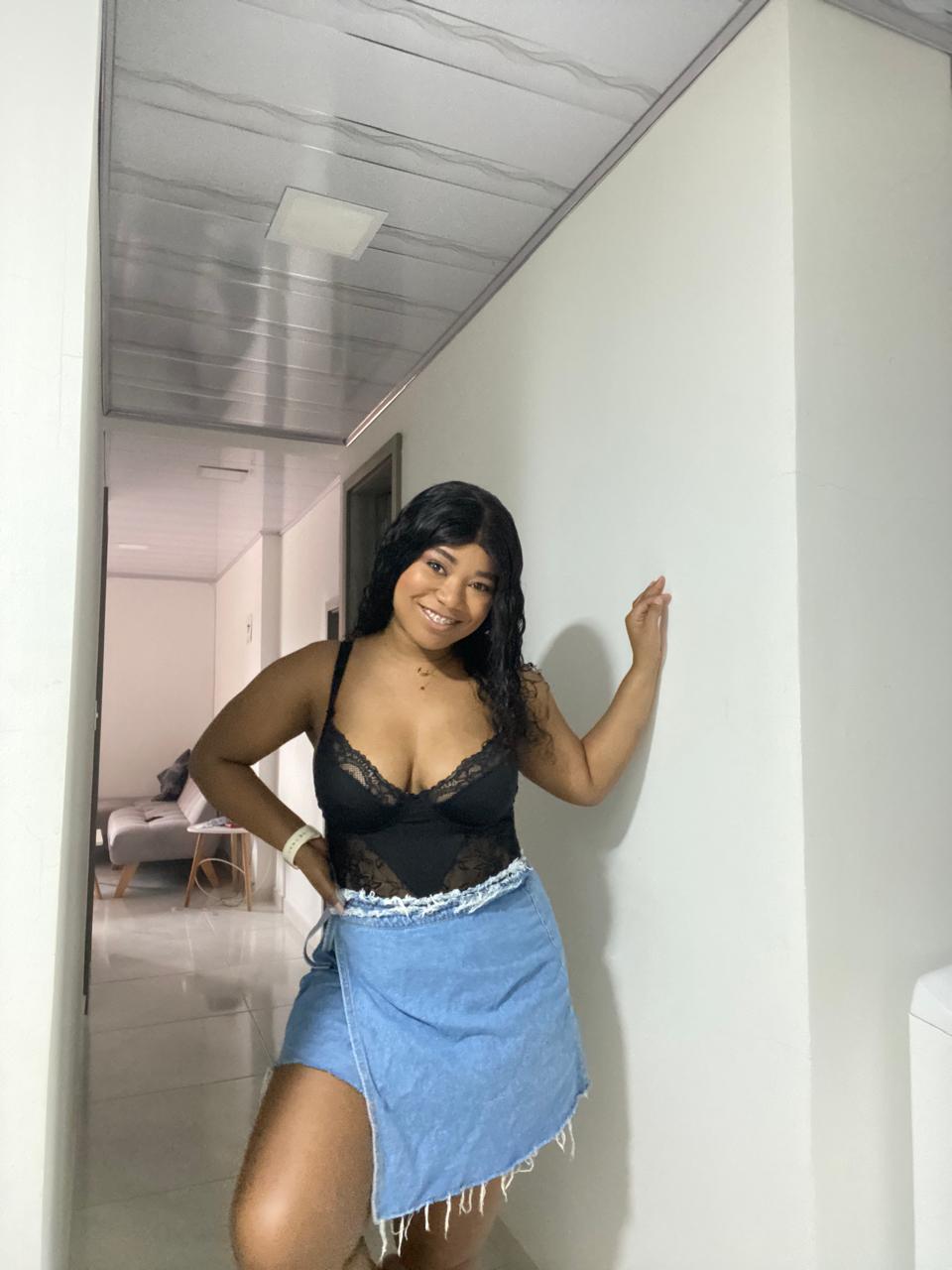 AvaJones39