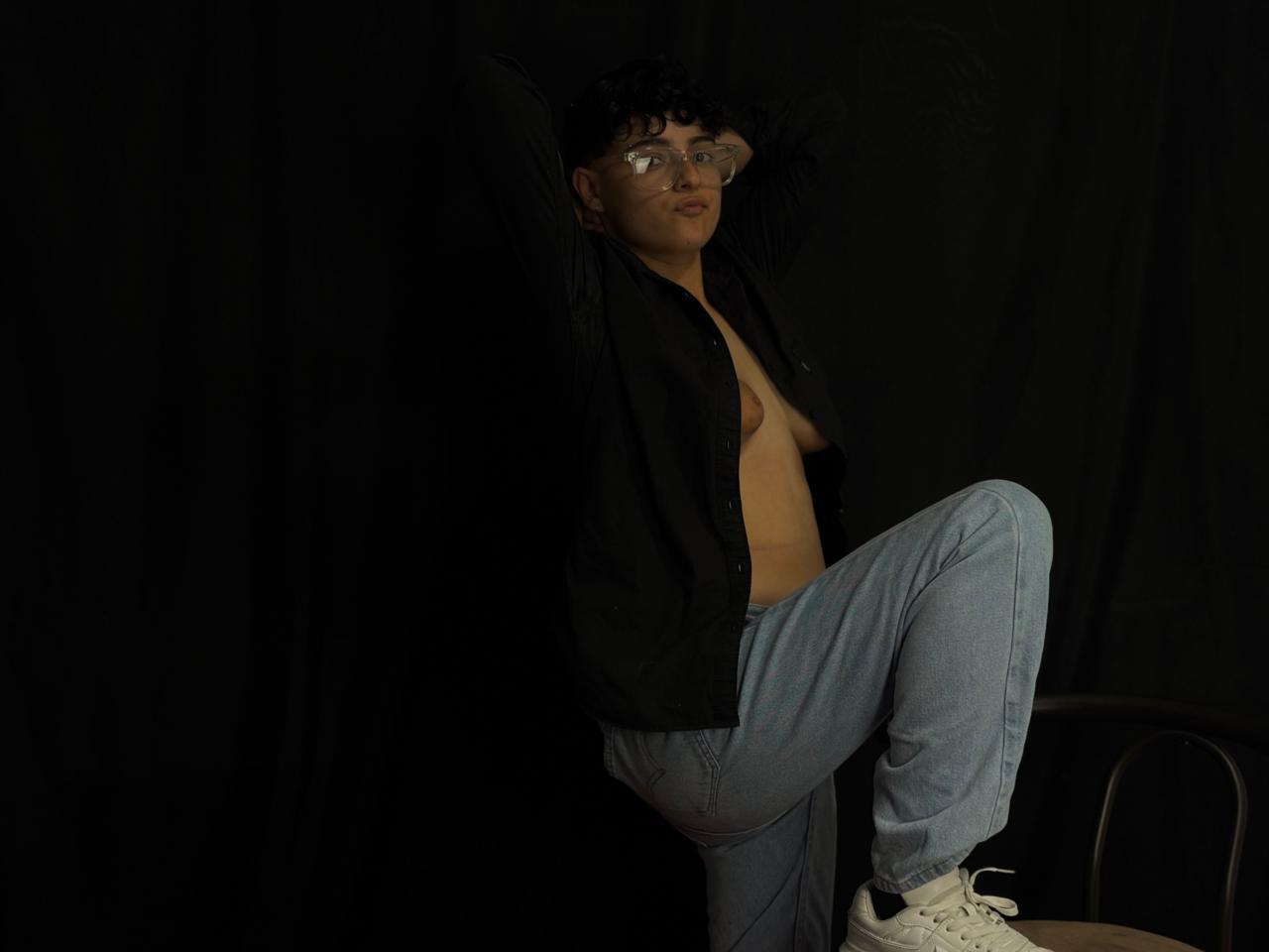 dakotaj from Jerkmate