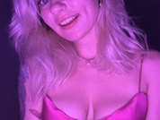 NotDumbBlondie