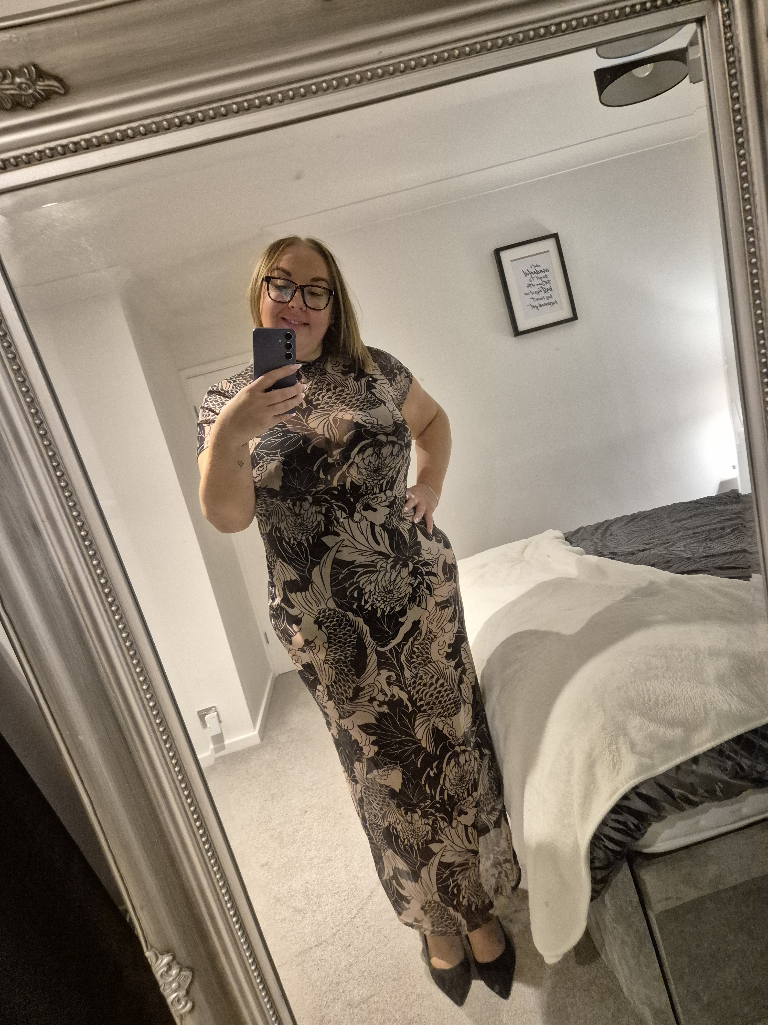 CuteAndCurvyX