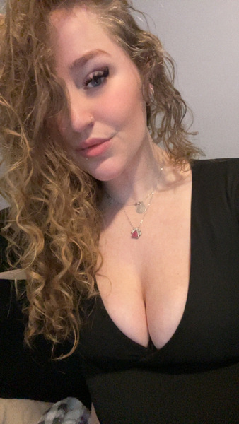 kristinalou from Jerkmate