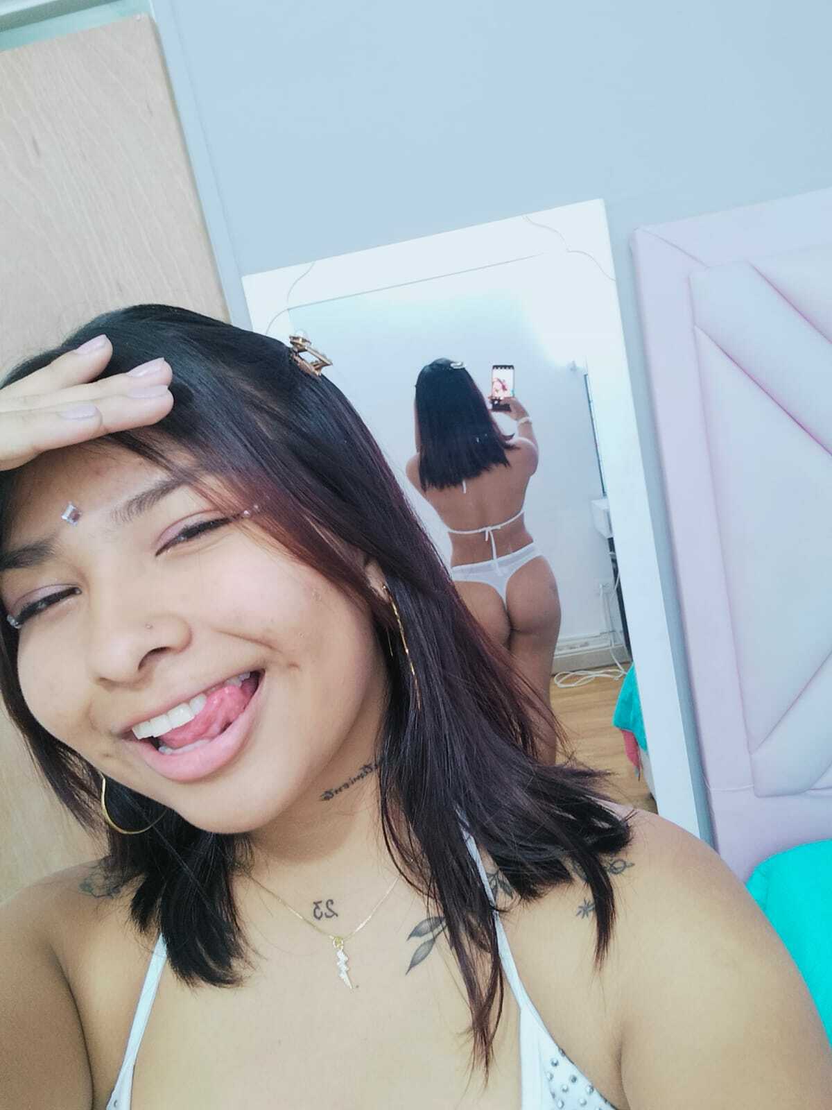 kamiilagomez from Jerkmate