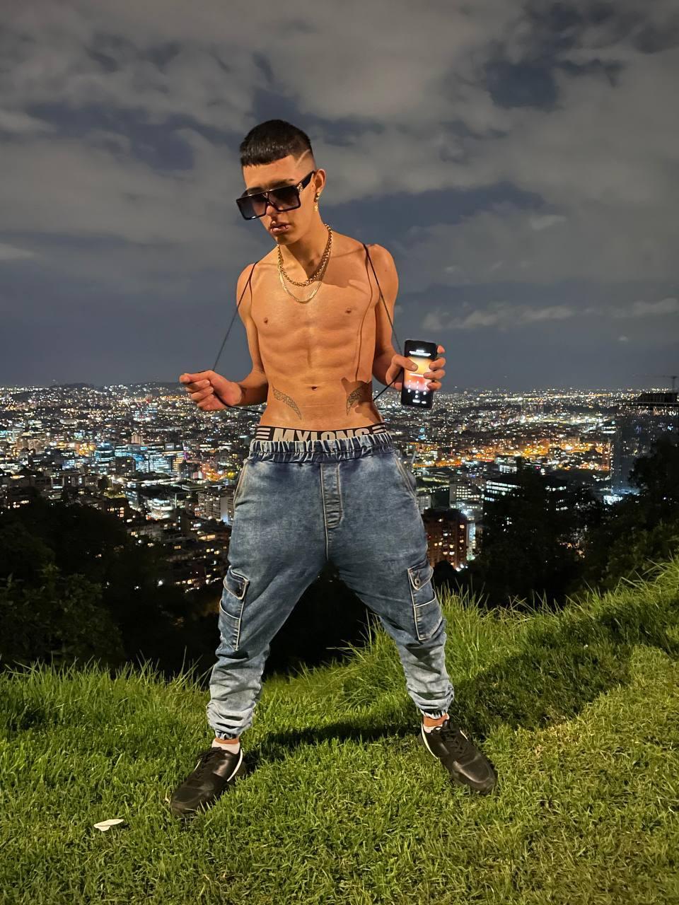 tivendann from Jerkmate