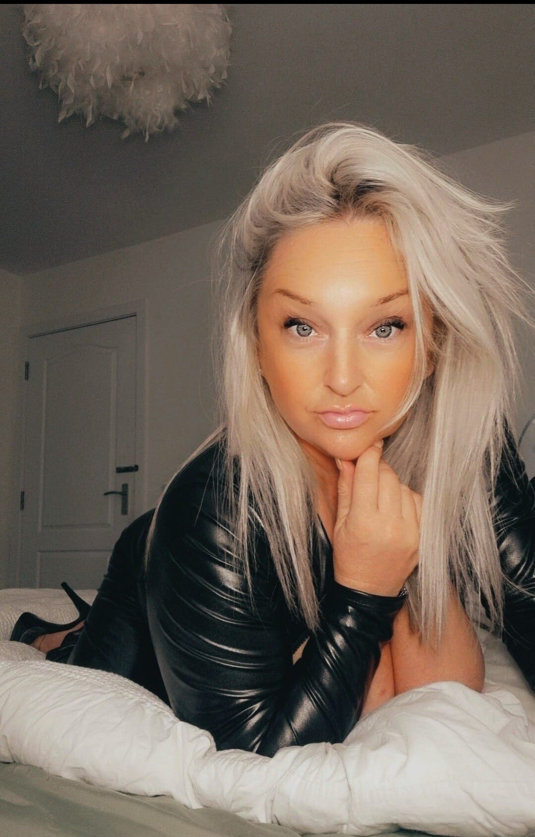 Sammy_Milf picture 4