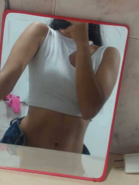 lizzycute90 from Jerkmate
