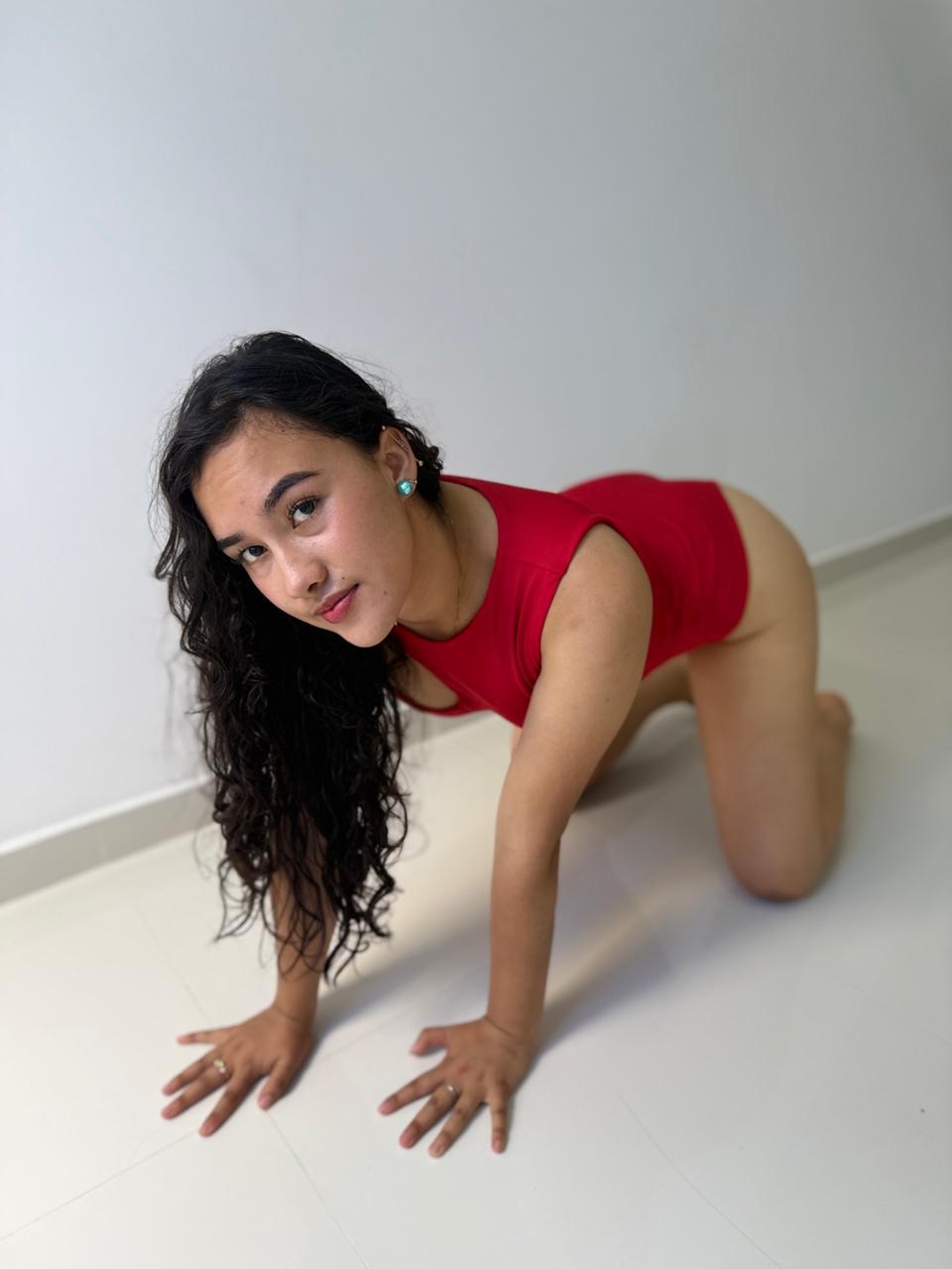 kira_naughty from Jerkmate