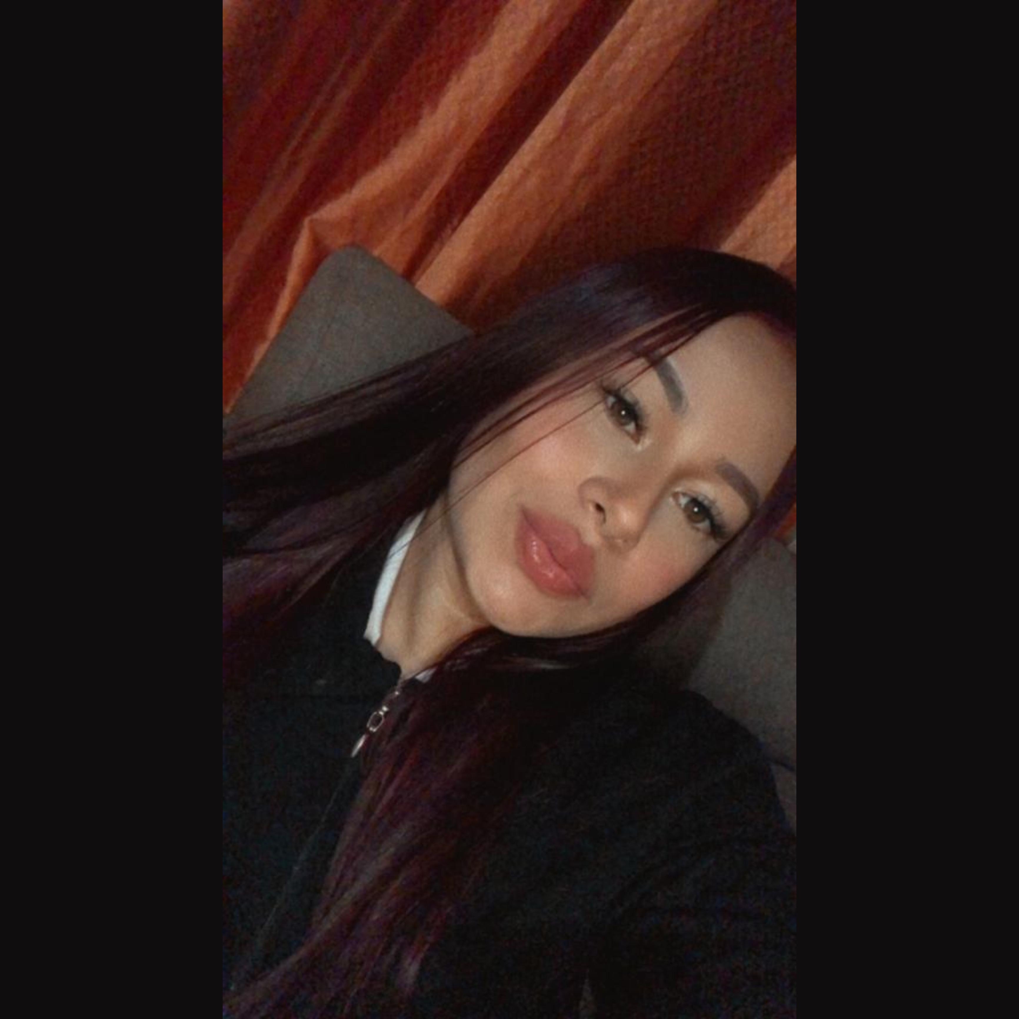 paulasantacruz from Jerkmate