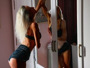 Angela_croft070