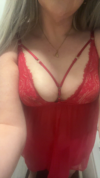 curvy_alice_x from Jerkmate