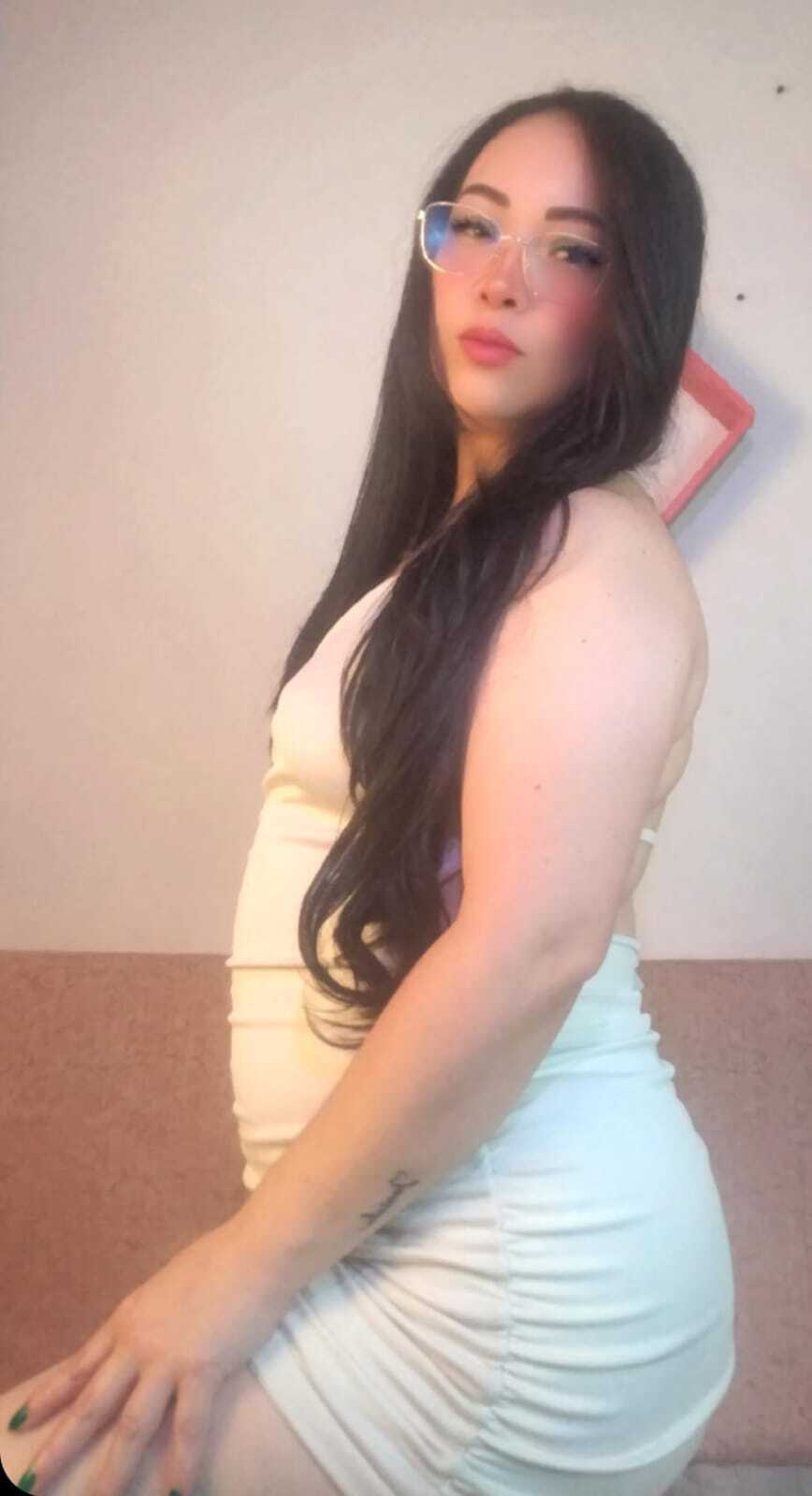 LiilithOwen picture 3