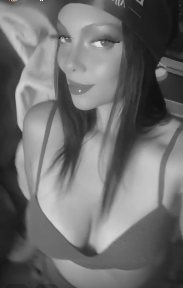 luluvalenttine from Jerkmate